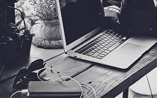 狼队主场不敌切尔西，遭遇失利