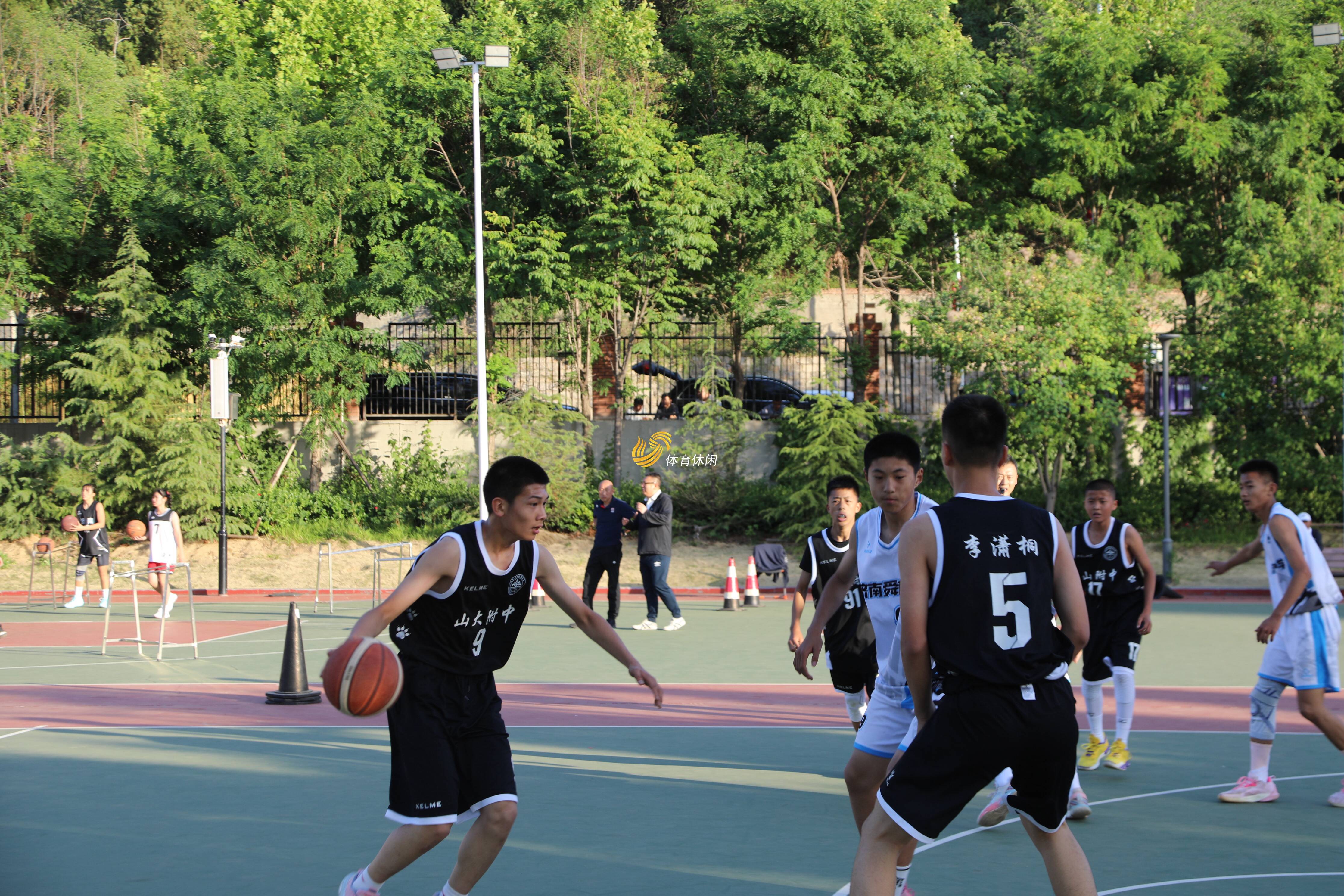 大学生校园篮球职业联赛，梦想成真的舞台的简单介绍