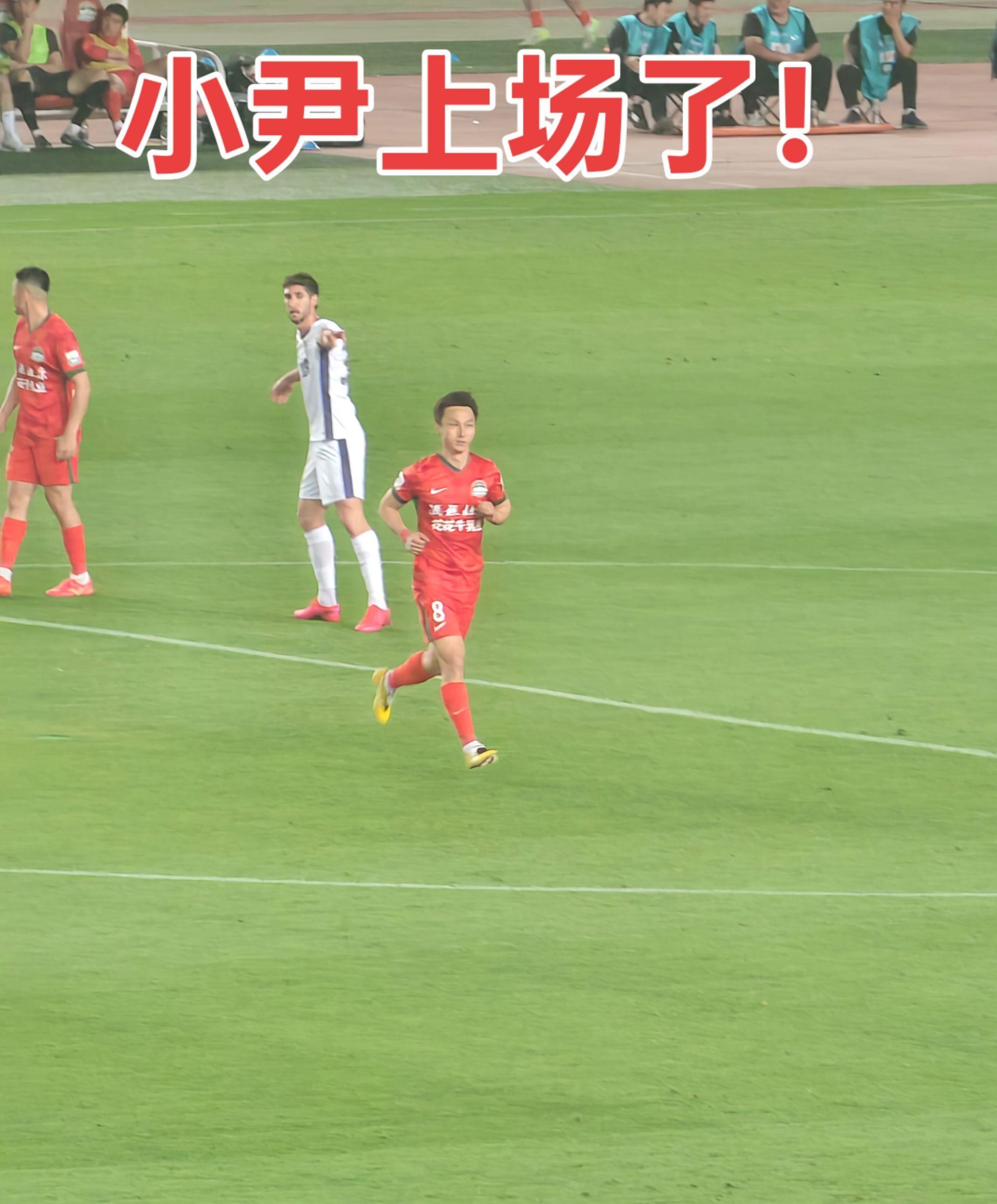 包含河南建业队主场力克对手，全队表现出色的词条